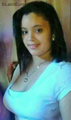 Date this hard body Dominican Republic girl Jalenny from Santo Domingo DO30502