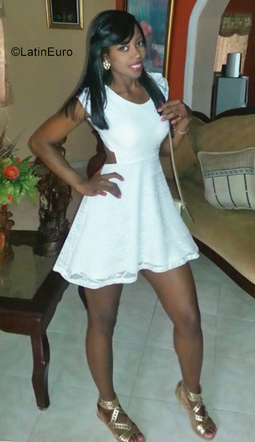 Date this tall Dominican Republic girl Sherlyn from Santo Domingo DO30531