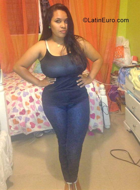 Date this delightful Dominican Republic girl Carmin from Moca DO30599