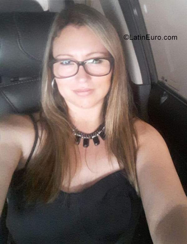 Date this pretty Colombia girl Catalina from Bogota CO22660