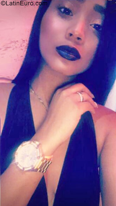 Date this hot Dominican Republic girl Paola from Puerto Plata DO30634