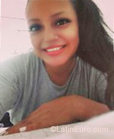 Date this attractive Peru girl Geraldine from Lima PE1158