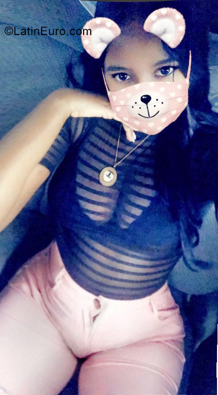 Date this exotic Dominican Republic girl Jennifer from Santo Domingo DO30753