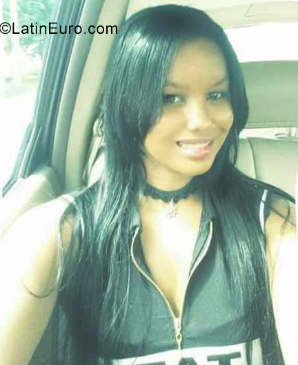 Date this delightful Dominican Republic girl Jenifer from Santo Domingo DO30799