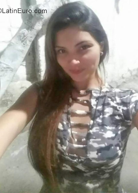 Date this tall Venezuela girl Ana from Maracay VE1117