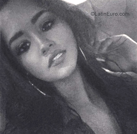 Date this passionate Dominican Republic girl Cata from Santo Domingo DO30997