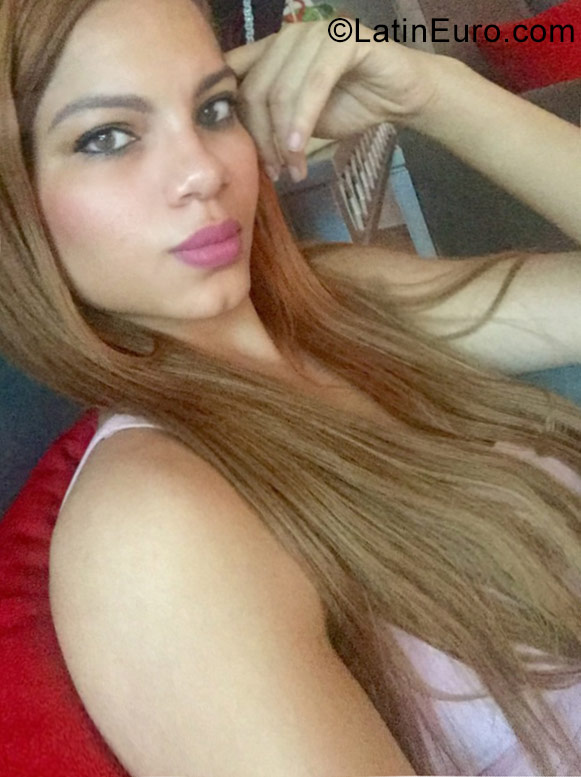 Date this lovely Dominican Republic girl Sofia from Santo Domingo DO31045