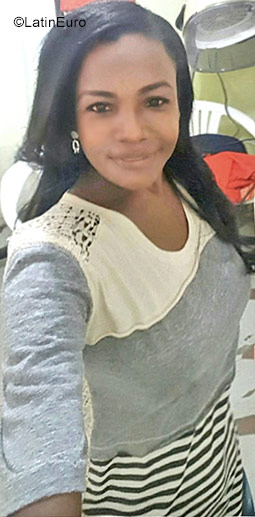 Date this funny Dominican Republic girl Elizabeth from San Pedro De Macoris DO31061