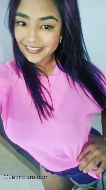 Date this lovely Colombia girl Johandryis from Cartagena CO23112