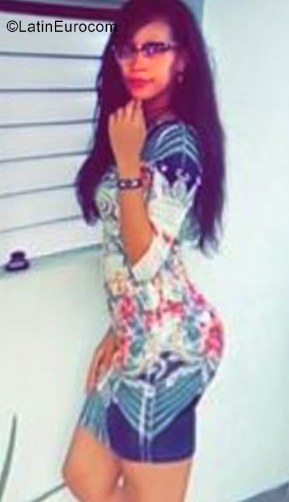 Date this young Dominican Republic girl Elizabeth from San Pedro De Macoris DO31218