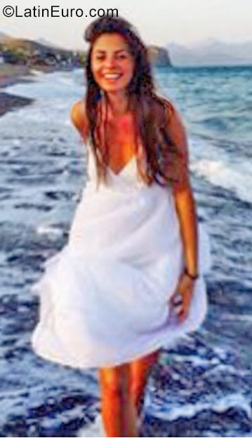 Date this young Ukraine girl Tatyana from Kherson UA63