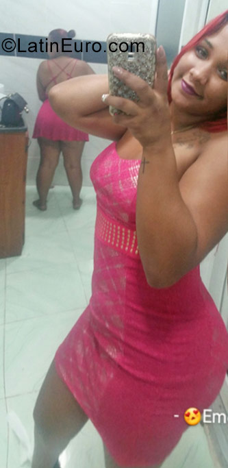 Date this charming Dominican Republic girl Emely from Santo Domingo DO31385