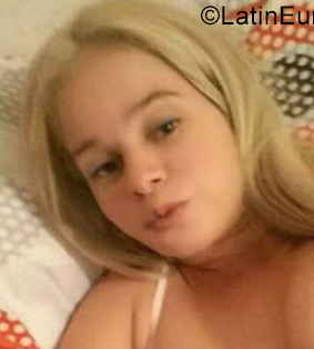 Date this happy Colombia girl Katalina from Medellin CO23452