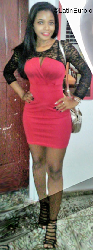 Date this gorgeous Dominican Republic girl Yohanna from La Romana DO31442
