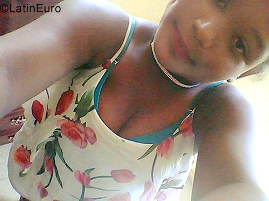 Date this pretty Dominican Republic girl Scarlett from Santo Domingo DO31536