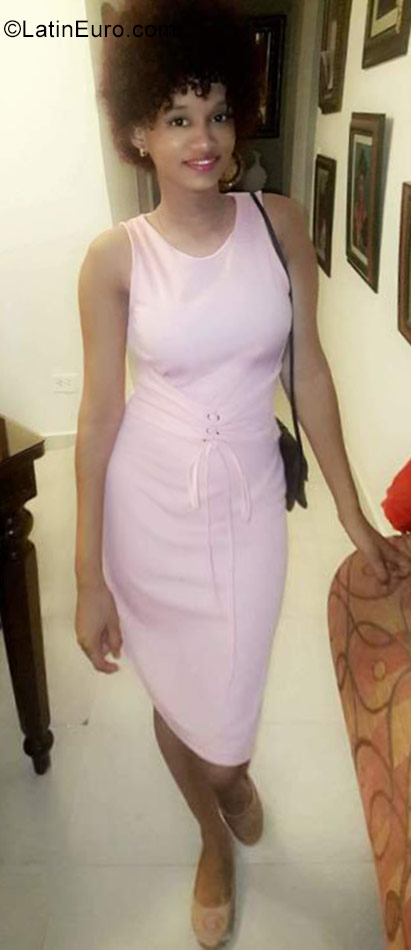 Date this pretty Dominican Republic girl Melina from Puerto Plata DO31615