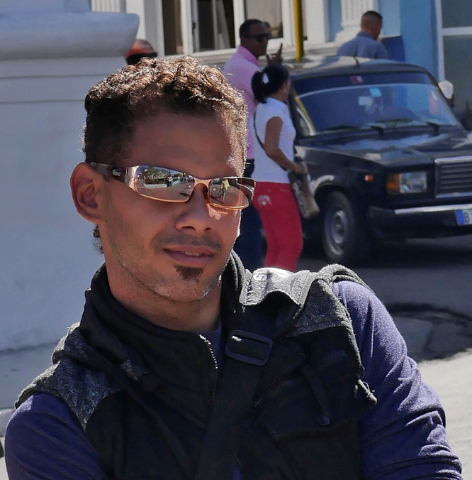 Date this sensual Cuba man Randy from Guantanamo CU241