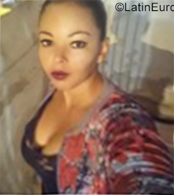 Date this sensual Brazil girl Iris from Recife BR10494