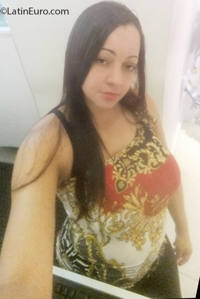 Date this charming Dominican Republic girl Romer from Santo Domingo DO31958