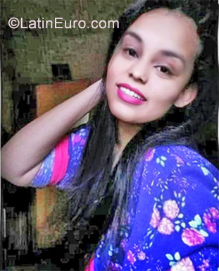 Date this passionate Brazil girl Fogosinha from Belo Horizonte BR10499