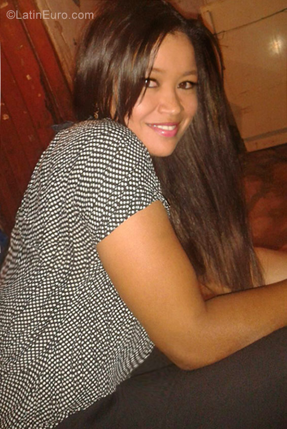 Date this hot Colombia girl Rosario from Valledupar CO23631