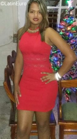 Date this lovely Colombia girl Rosmira from Barranquilla CO23659