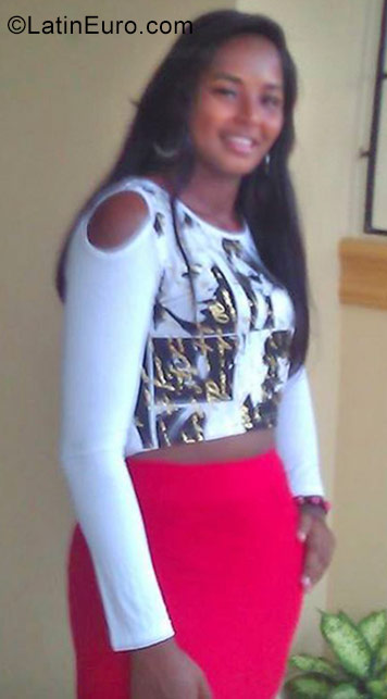 Date this exotic Dominican Republic girl Cherly from Santo Domingo DO32045