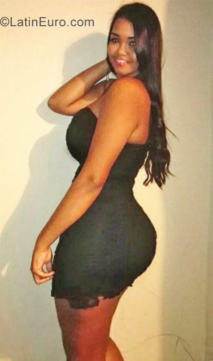 Date this delightful Colombia girl Maria from Medellin CO23700