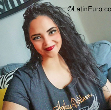 Date this passionate Dominican Republic girl Lolita from Santo Domingo DO32128