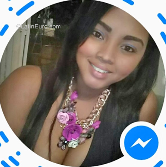 Date this hot Dominican Republic girl Zahira from Puerto Plata DO32289