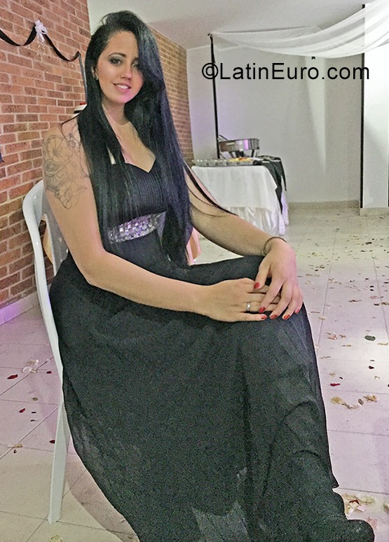 Date this voluptuous Colombia girl Erica from Bogota CO29091