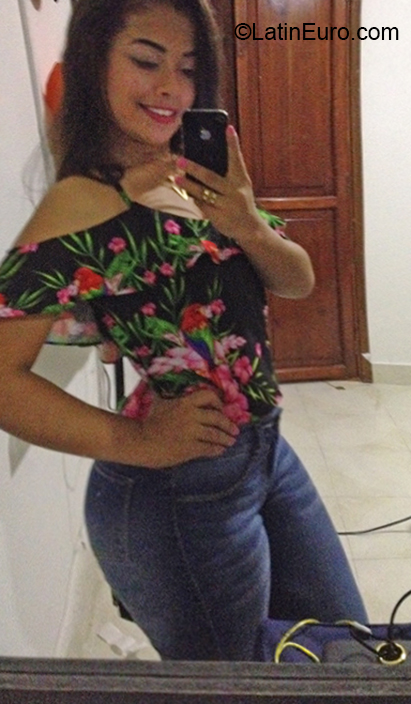 Date this athletic Colombia girl Angelis from Barranquilla CO23884