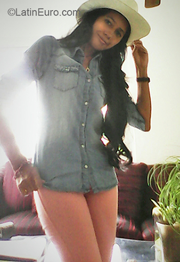 Date this young Panama girl Marisol from Pamama PA1123