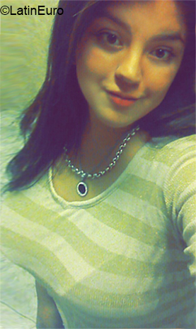 Date this athletic Argentina girl Rocio from Buenos Aires AR142