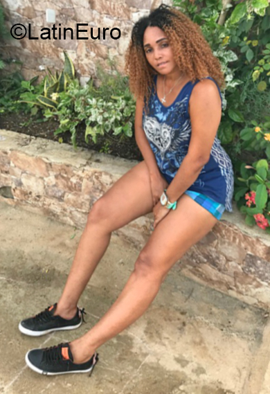 Date this hot Dominican Republic girl Juana from Santo Domingo DO34252