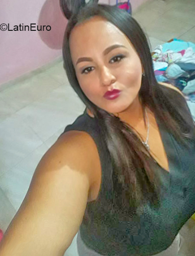 Date this stunning Colombia girl Lisbeth from Cartagena CO23928