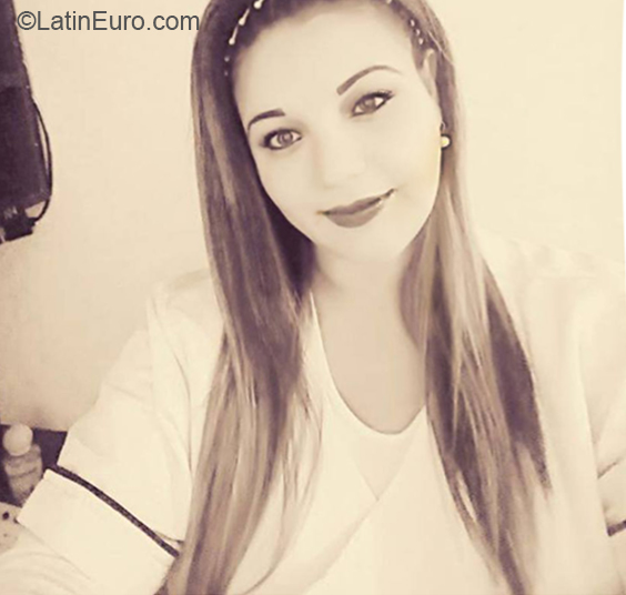 Date this athletic Colombia girl Rubiela from Medellin CO23960