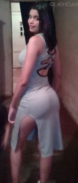Date this beautiful Venezuela girl Yasmalis from Ciudad ojeda VE1694