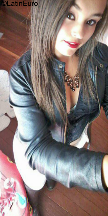 Date this hot Colombia girl Lisbey from Bogota CO24172