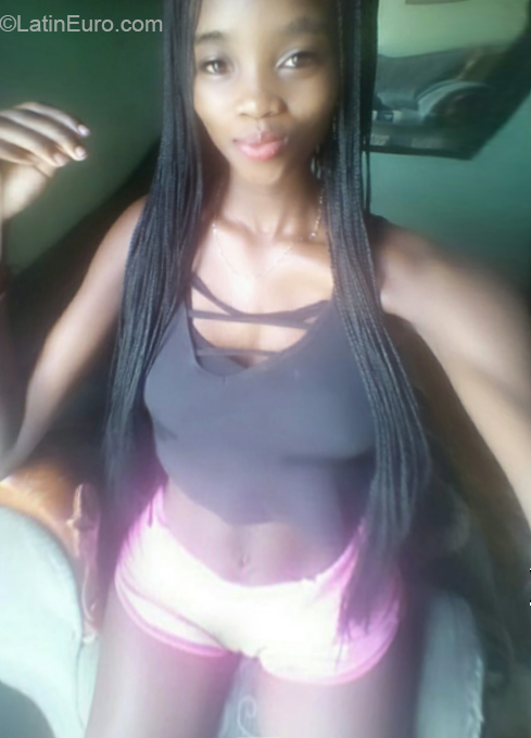 Date this passionate Colombia girl Karen from Pereira CO24003