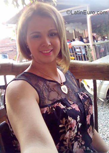Date this beautiful Colombia girl Maria from Medellin CO24005