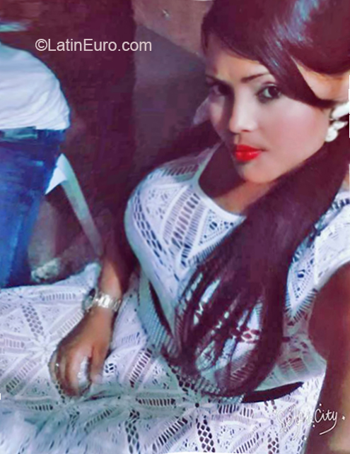 Date this good-looking Dominican Republic girl Rocio from Santo Domingo DO32787