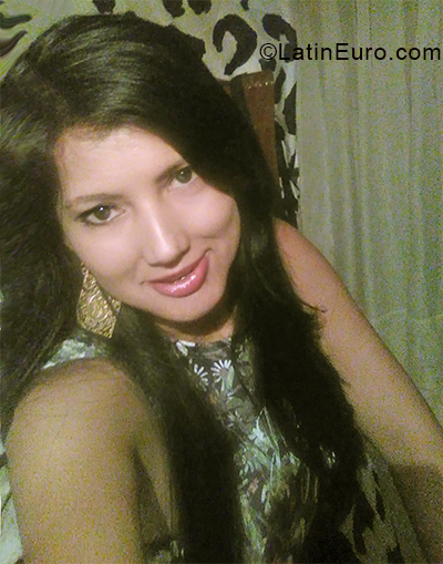 Date this fun Colombia girl Lorraine from Bogota CO24366