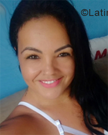 Date this foxy Brazil girl Tiania from Cariacica BR10606