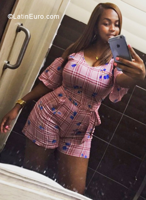 Date this georgeous Dominican Republic girl Katherine from Santo Domingo DO32905