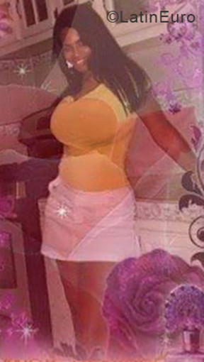 Date this happy Dominican Republic girl Denisse from Bonao DO55692