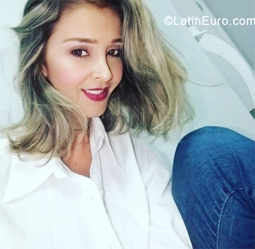 Date this funny Brazil girl Claudia from Sao Paulo BR10625