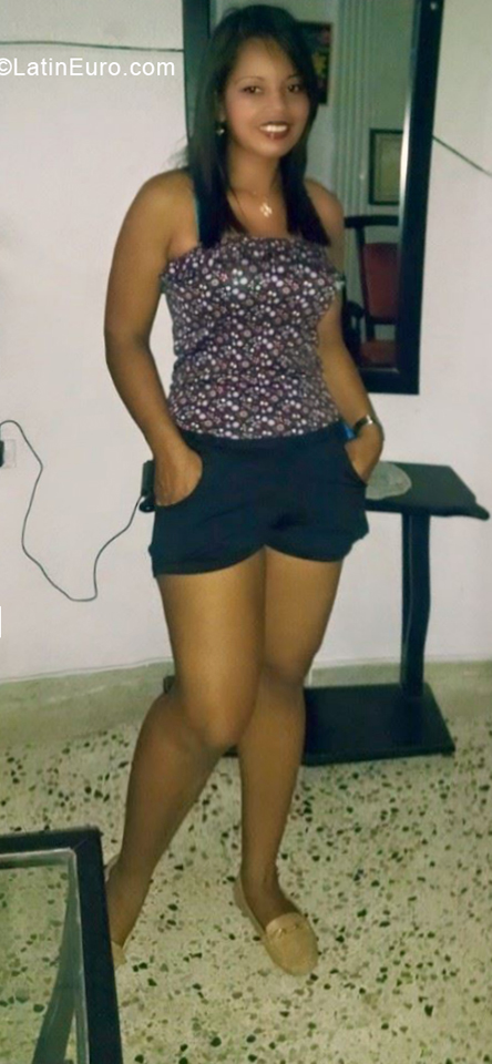 Date this lovely Colombia girl Yorcelis from Barranquilla CO24240