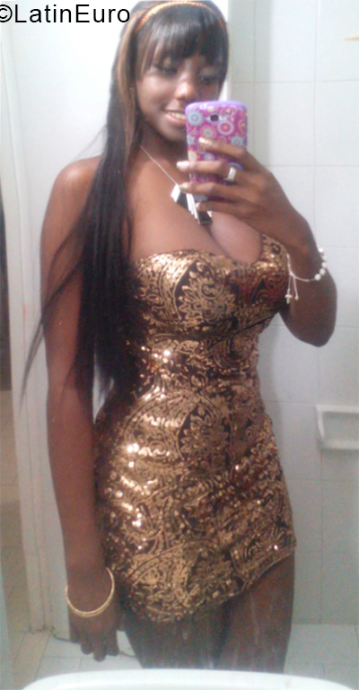 Date this sensual Colombia girl Pamee from Cali CO24266
