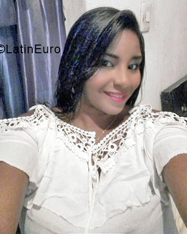 Date this exotic Colombia girl Mari from Cartagena CO24690